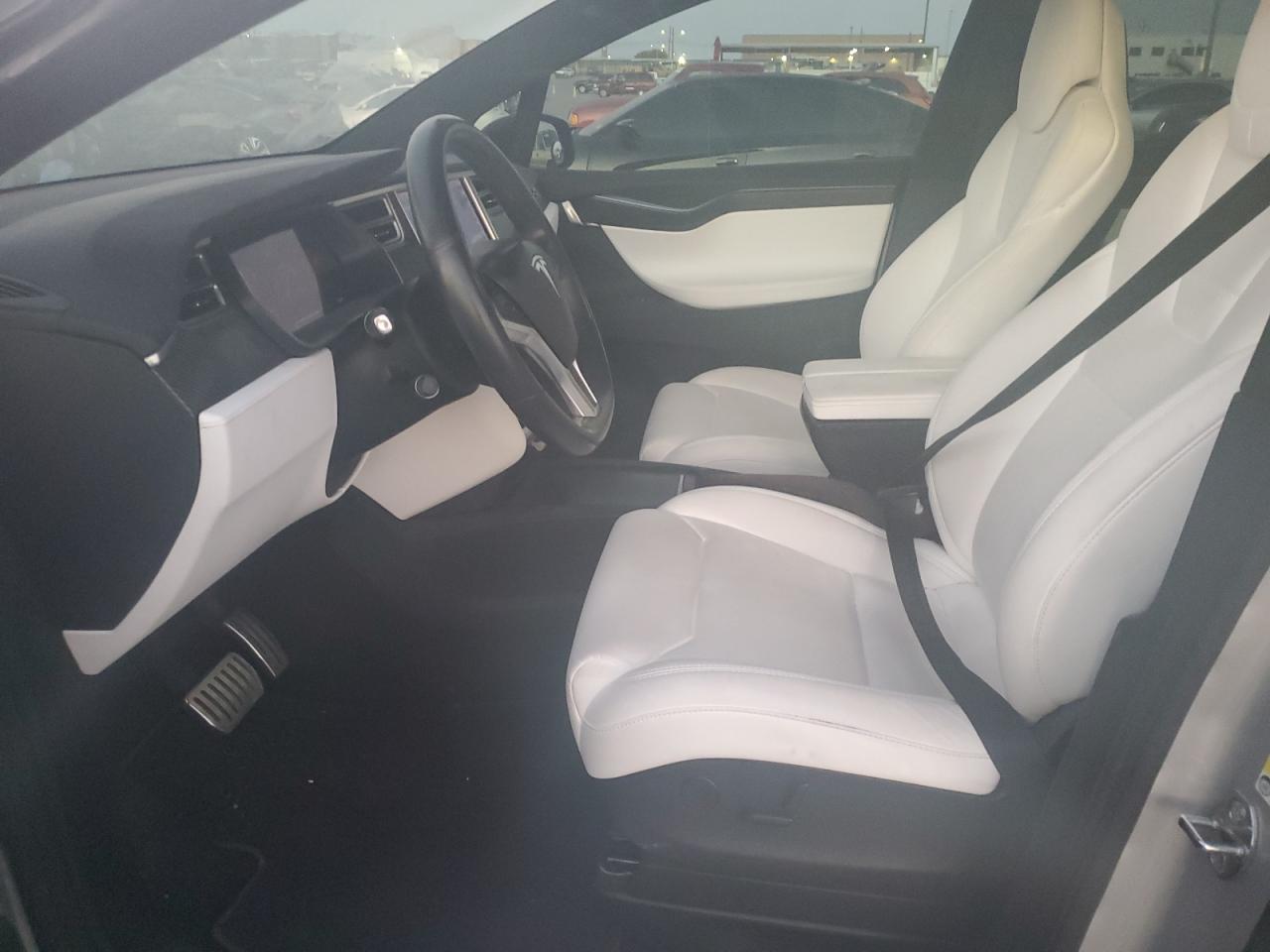 5YJXCBE25HF054029 2017 Tesla Model X