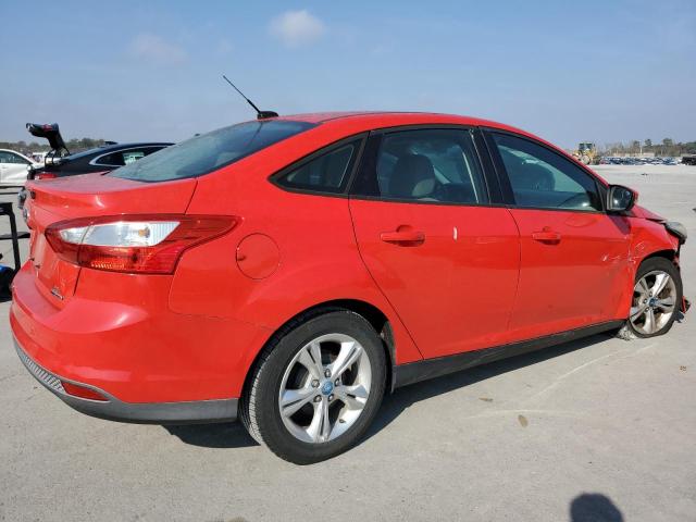 Sedans FORD FOCUS 2013 Red