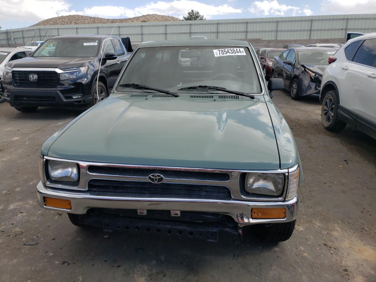 1995 Toyota Pickup - Image 5