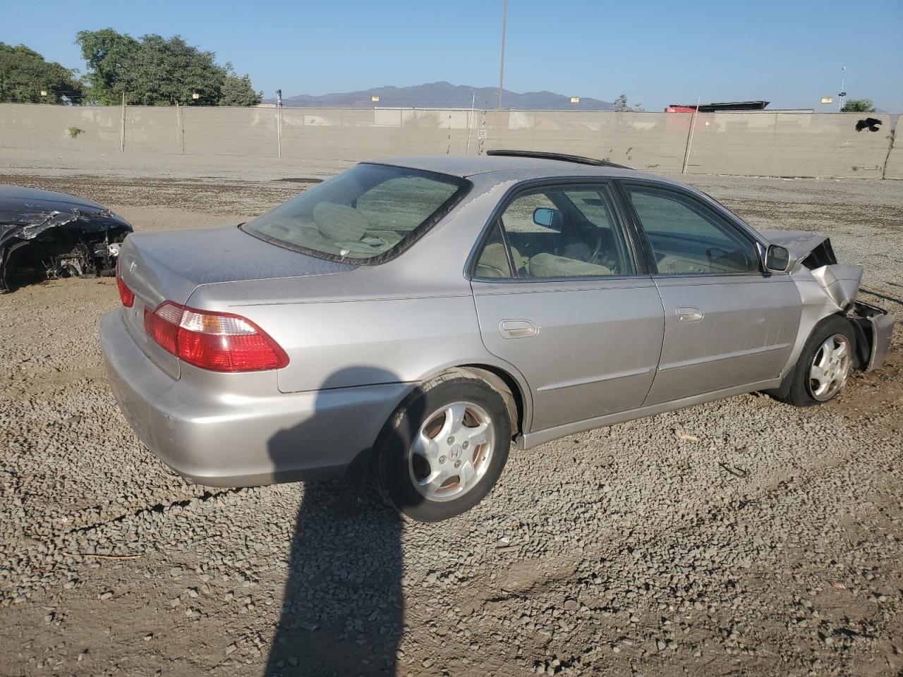 1999 Honda Accord - Image 3