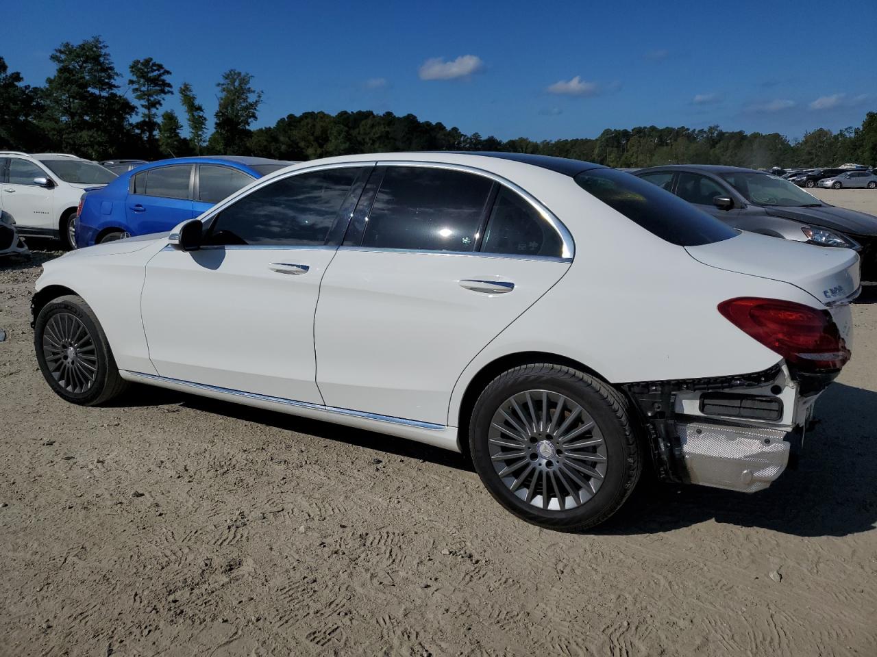 VIN 55SWF4KBXFU001339 2015 MERCEDES-BENZ C-CLASS no.2