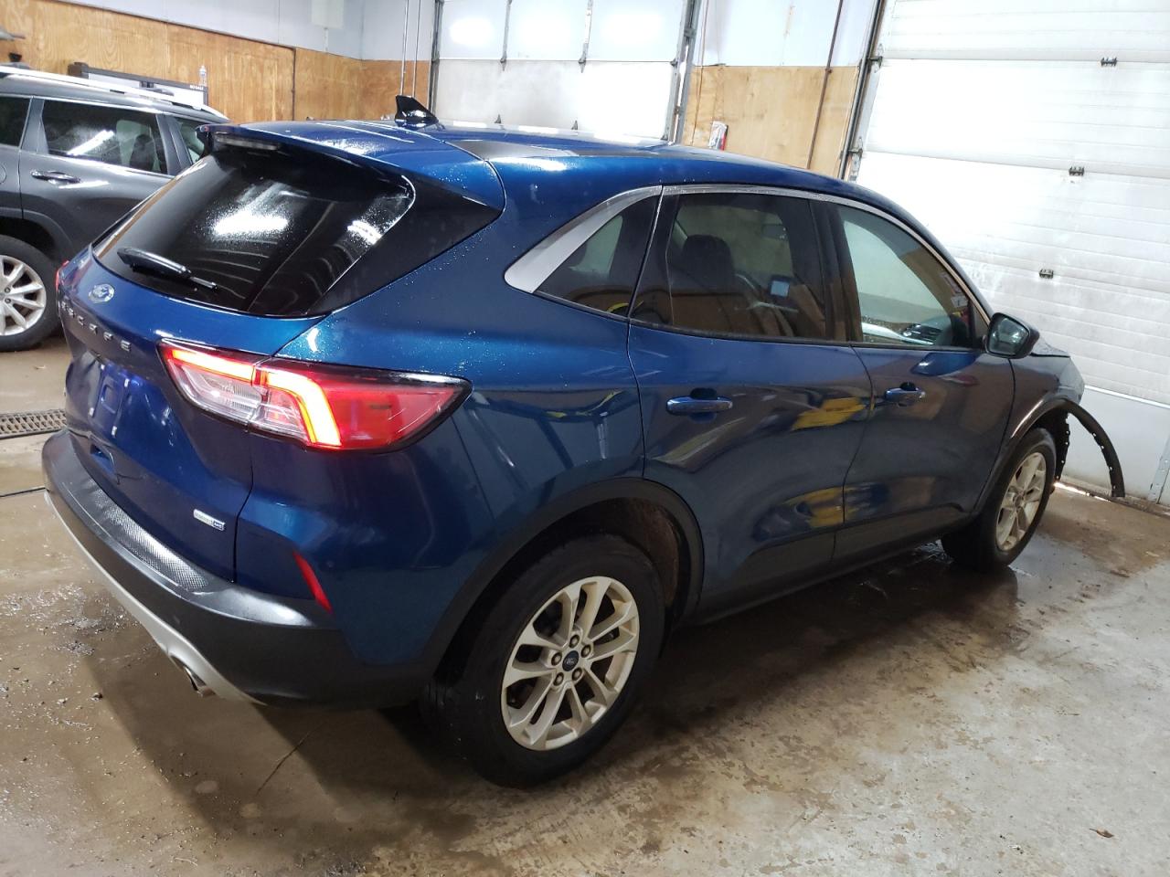 2020 Ford Escape - Image 3
