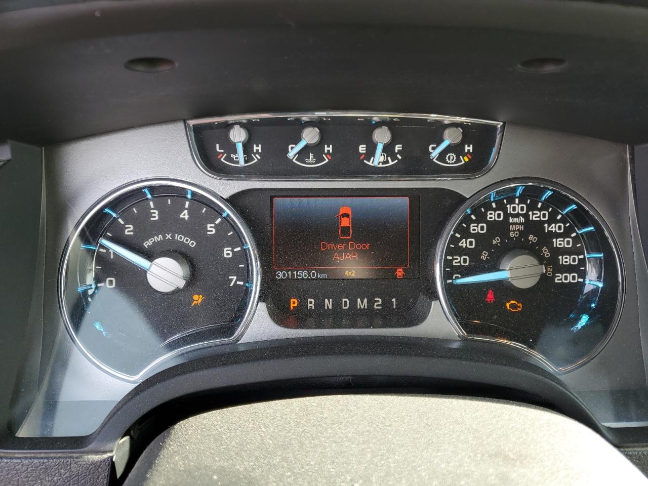 2012 Ford F-150 - Image 9