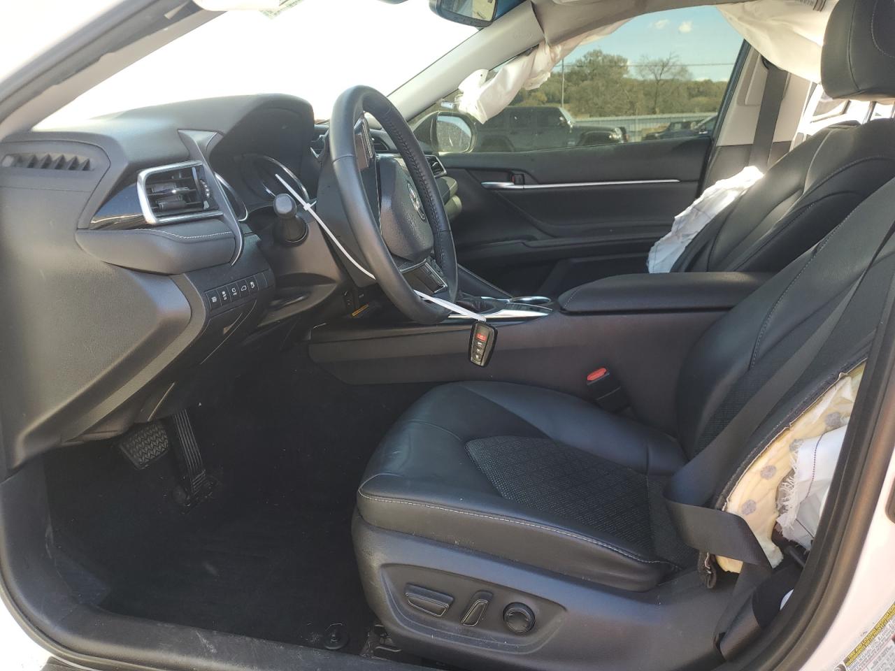 2018 Toyota Camry - Image 7
