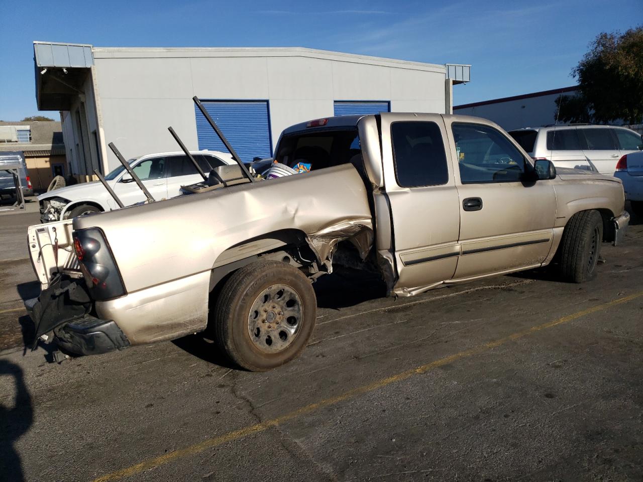 2006 Chevrolet Silverado - Image 3