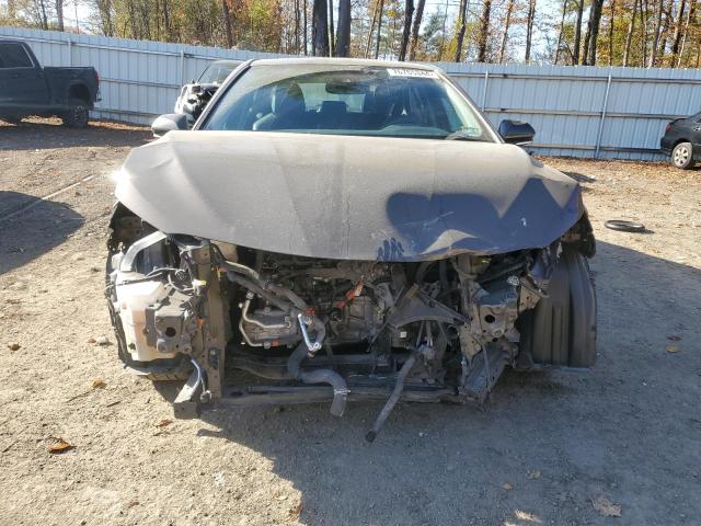 4T1F31AK2LU526128 Toyota Camry XLE 5