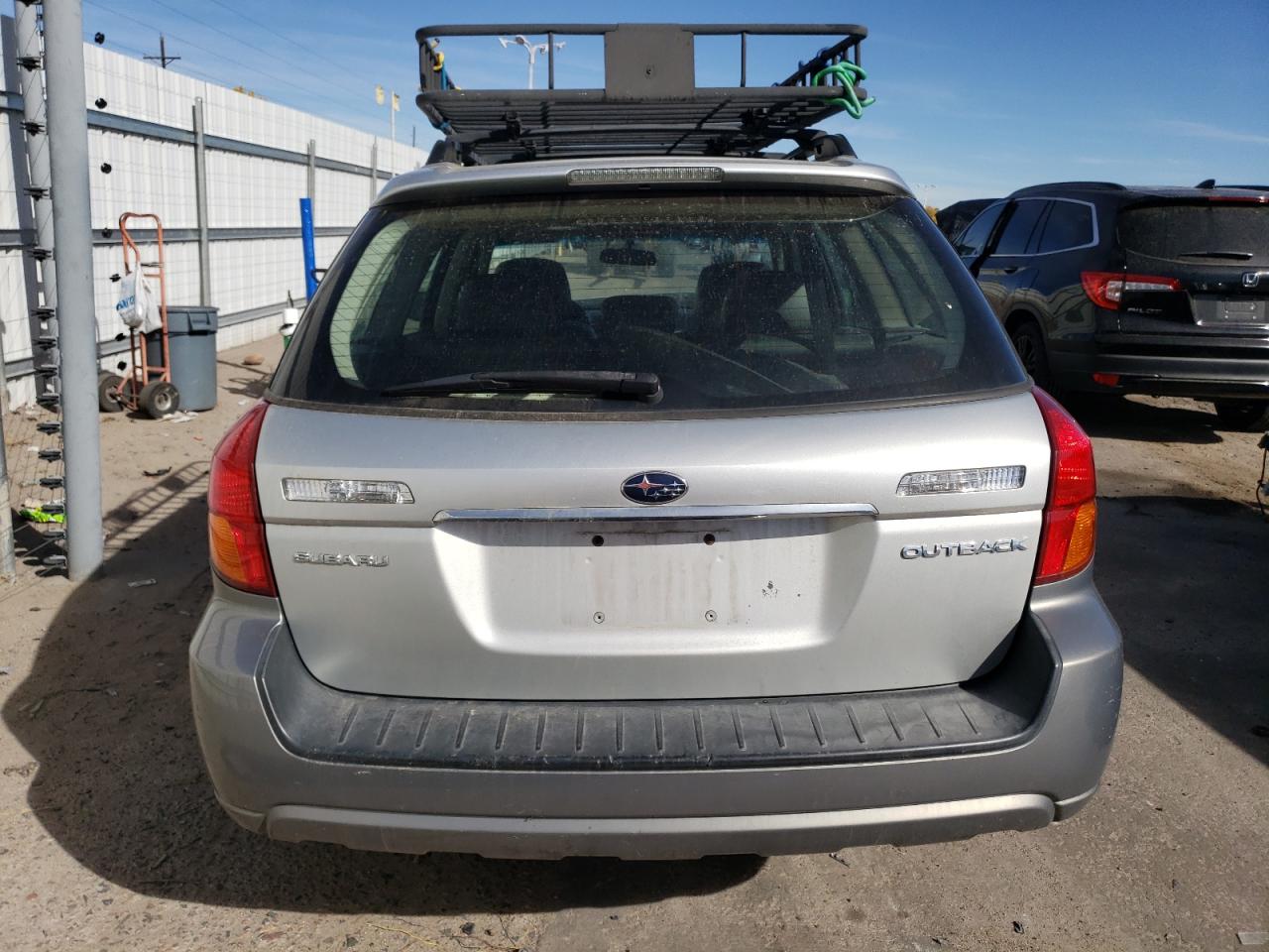 2007 Subaru Outback - Image 6