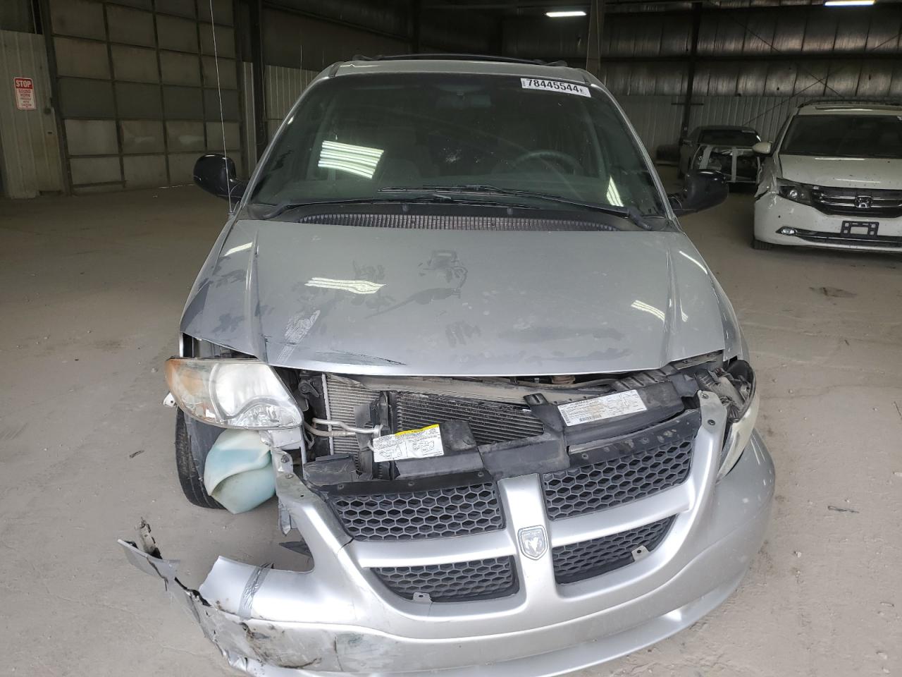 2002 Dodge Grand Caravan Ex VIN: 2B8GP74L62R658658 Lot: 78445544