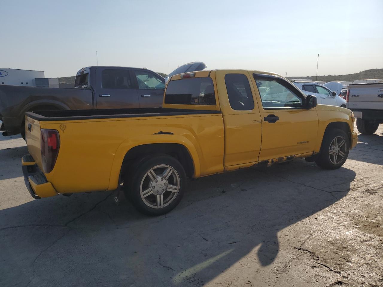 2005 Chevrolet Colorado - Image 3