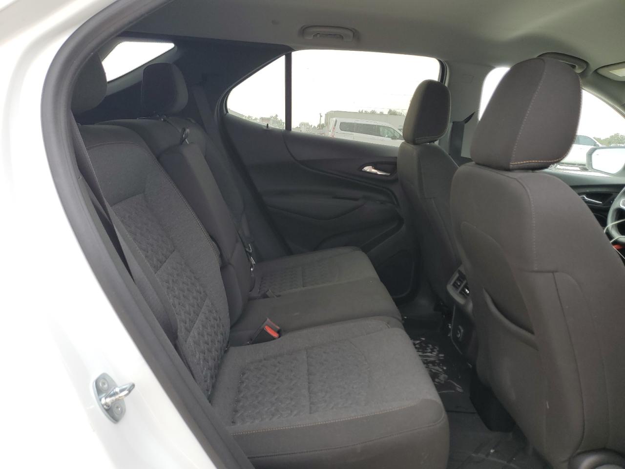 2023 Chevrolet Equinox - Image 11