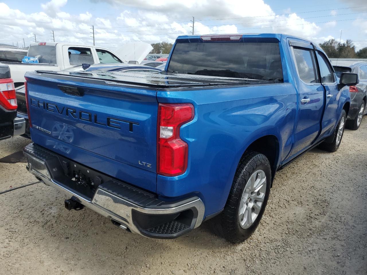 2022 Chevrolet Silverado - Image 3
