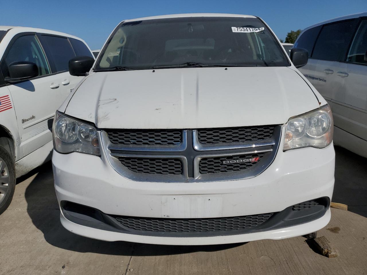 2017 Dodge Caravan - Image 5