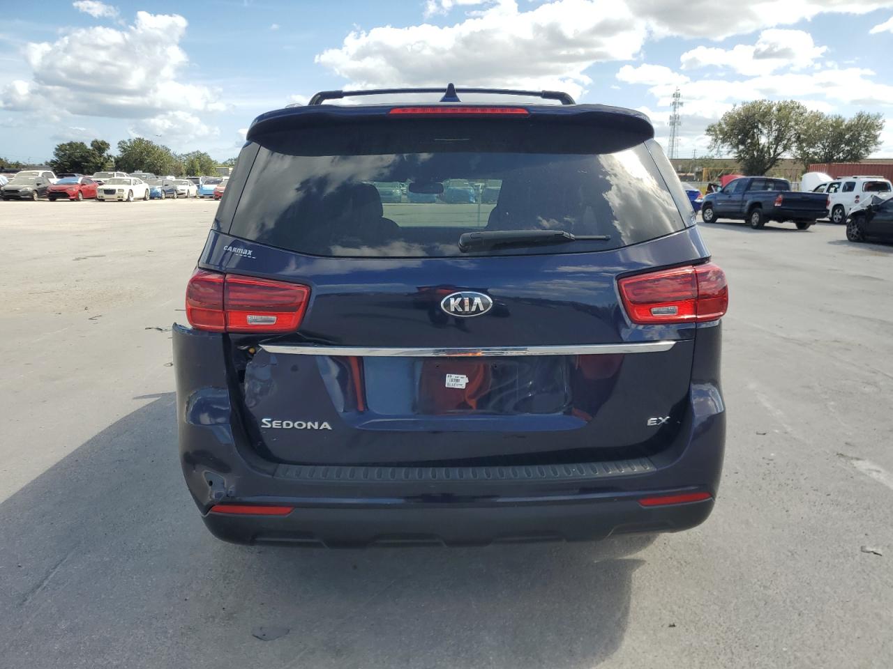 2020 Kia Sedona - Image 6