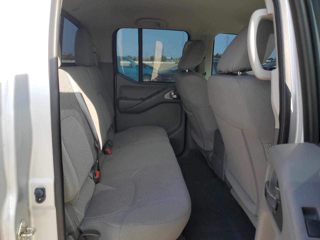 2019 Nissan Navara (Frontier) - Image 11