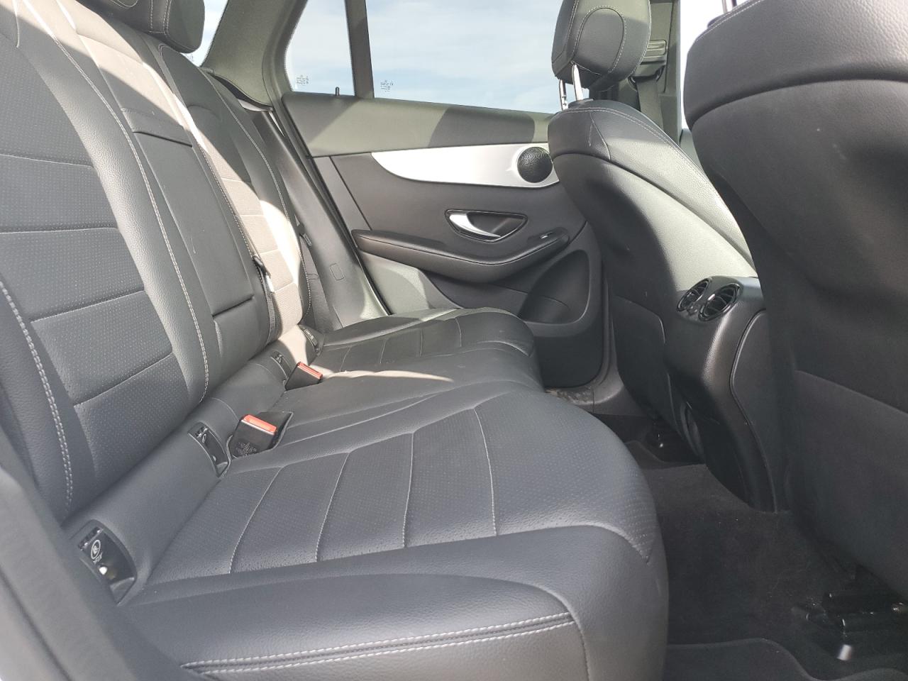 2019 Mercedes-Benz GLC - Image 10