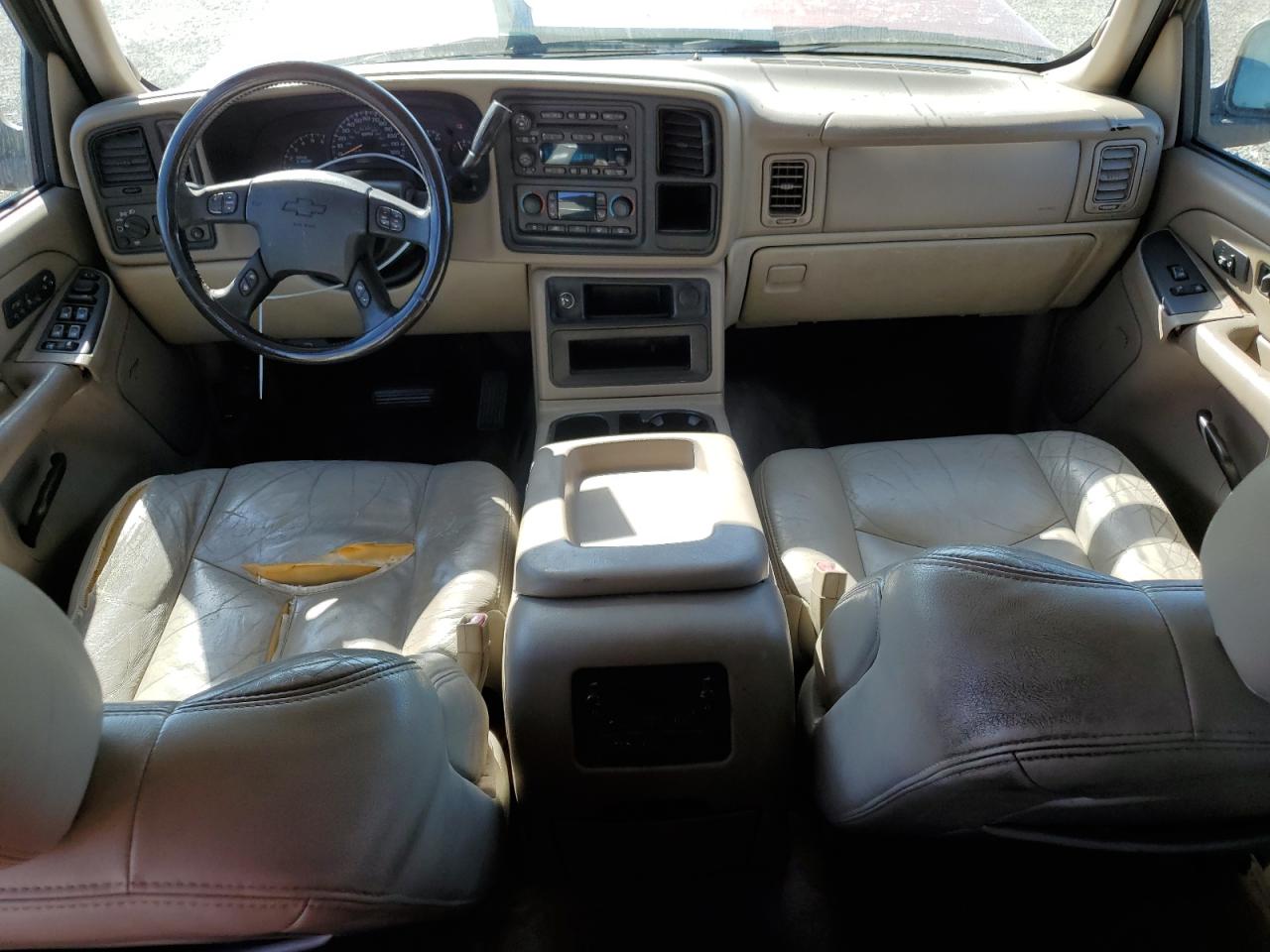 2004 Chevrolet Suburban K1500 VIN: 3GNFK16Z54G200137 Lot: 77475084