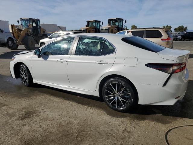 4T1G11AK7RU245610 Toyota Camry SE N 2