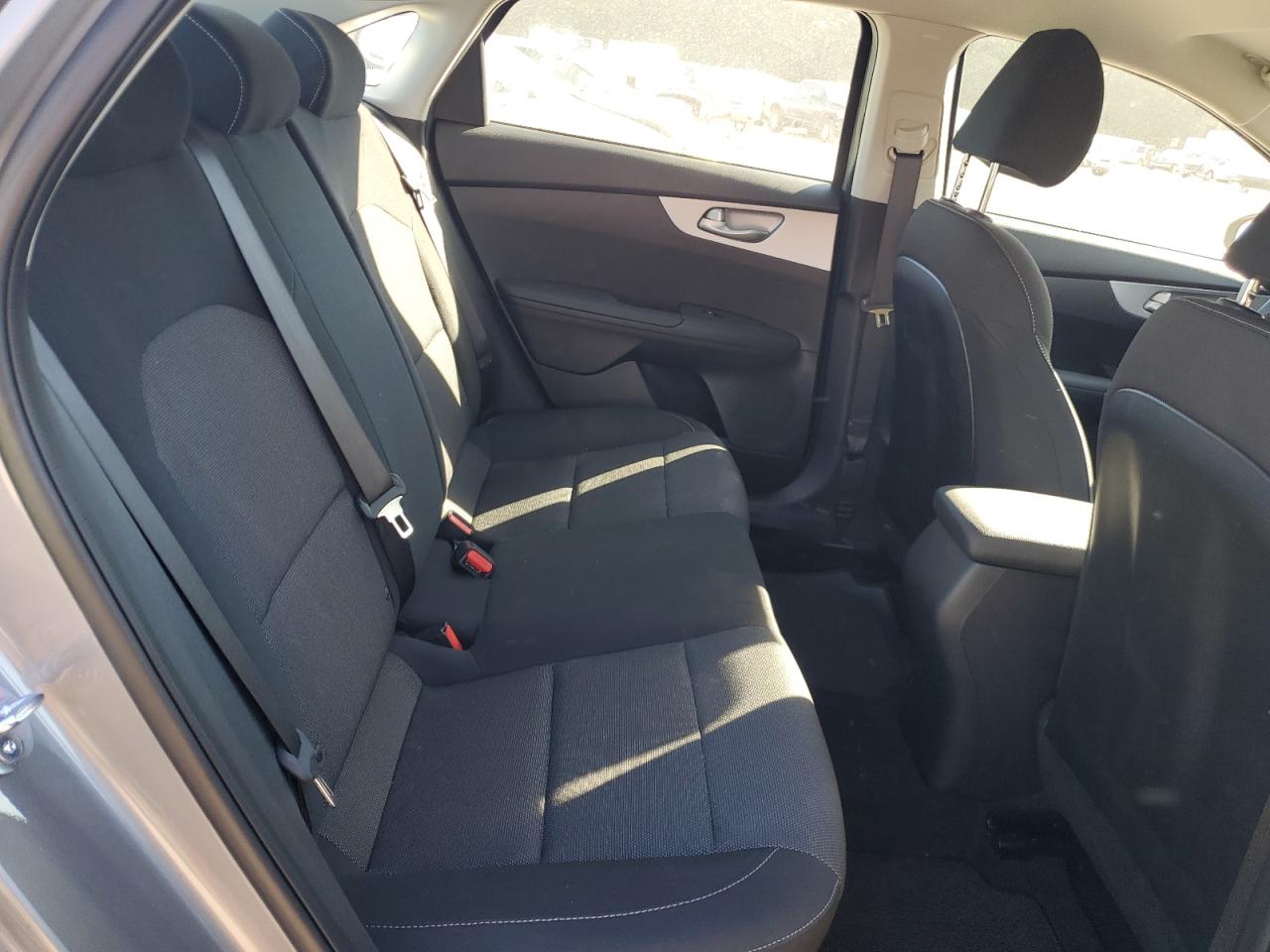 2024 Kia Forte - Image 10