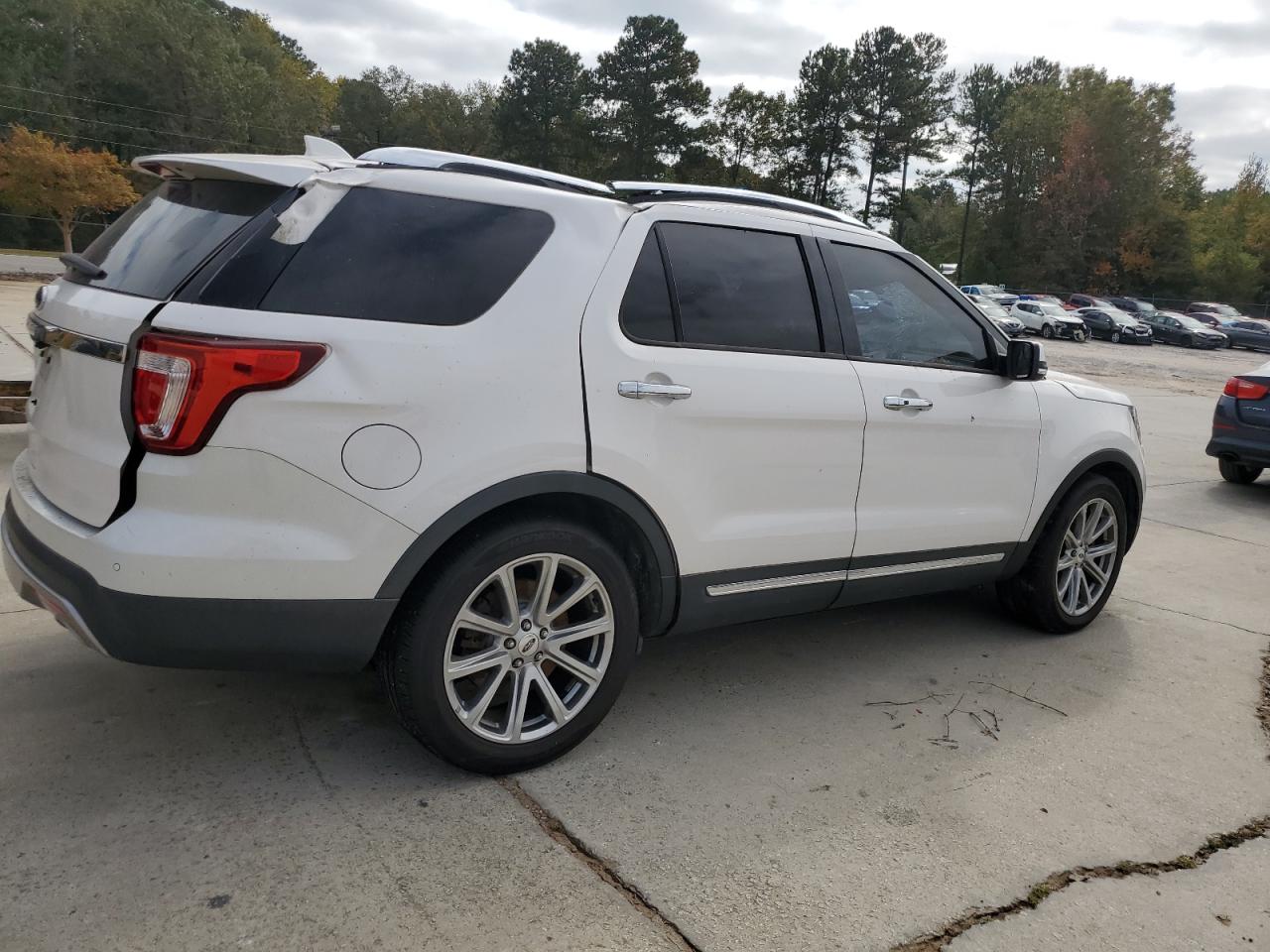 2017 Ford Explorer - Image 3
