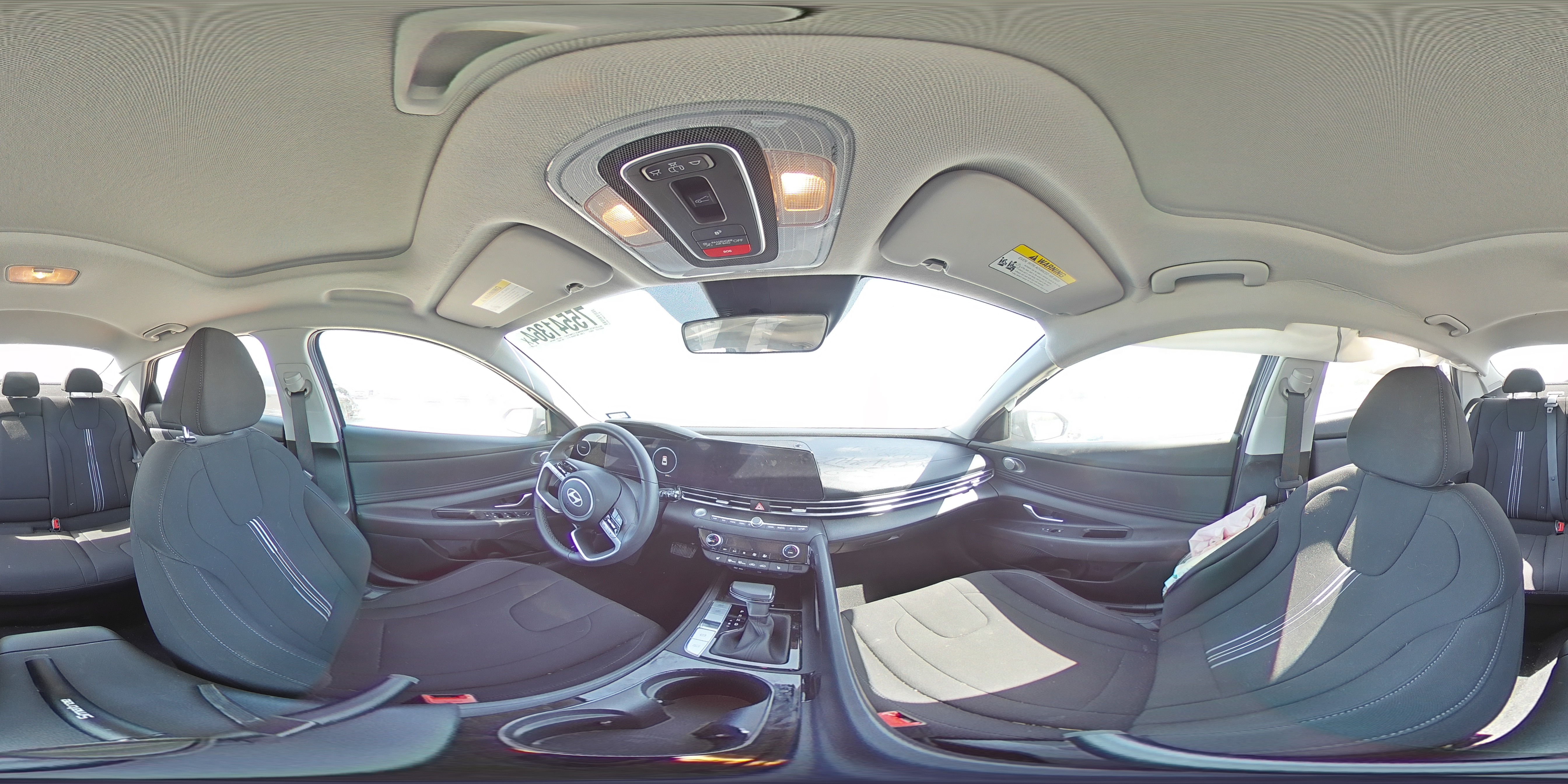 2024 Hyundai Elantra - Image 13