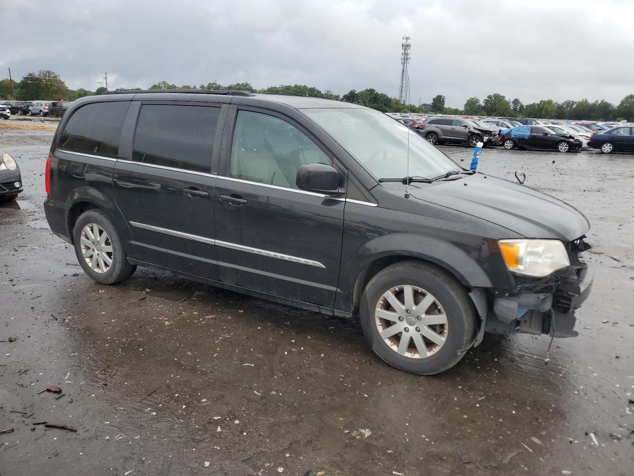 VIN 2C4RC1BG2ER229226 2014 CHRYSLER MINIVAN no.4