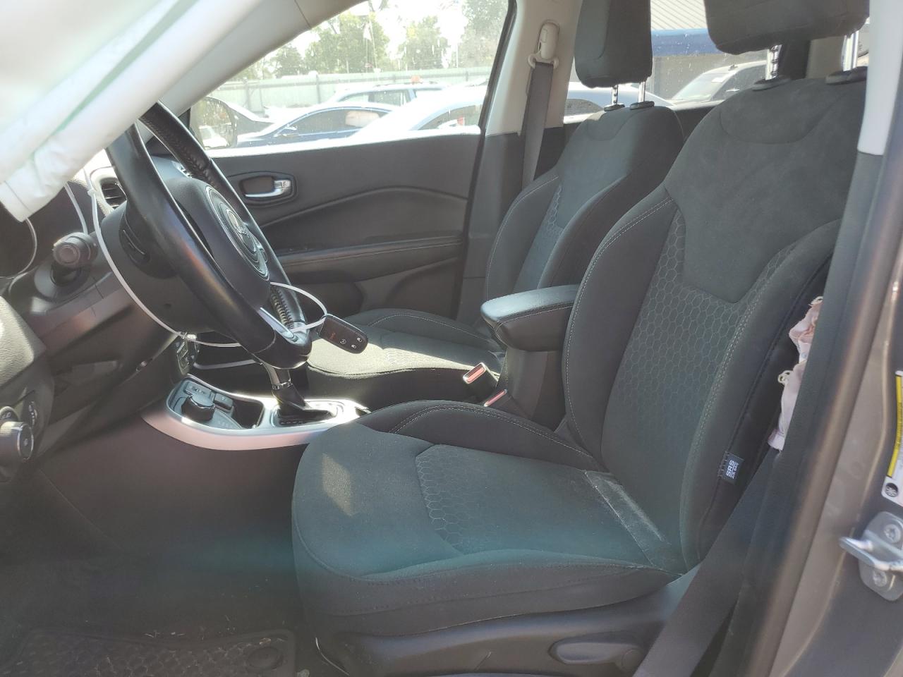 2019 Jeep Compass - Image 7