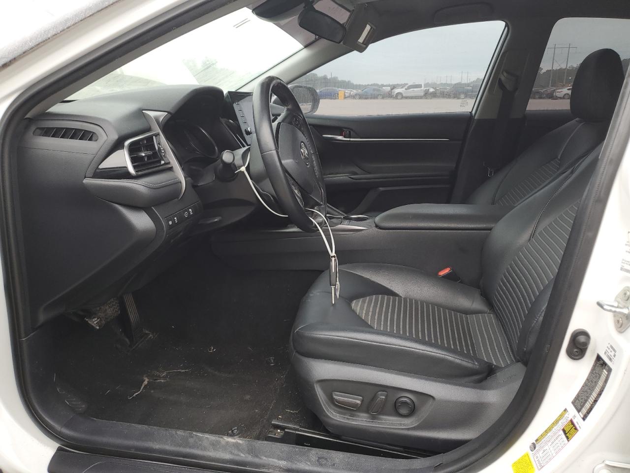 2022 Toyota Camry - Image 7