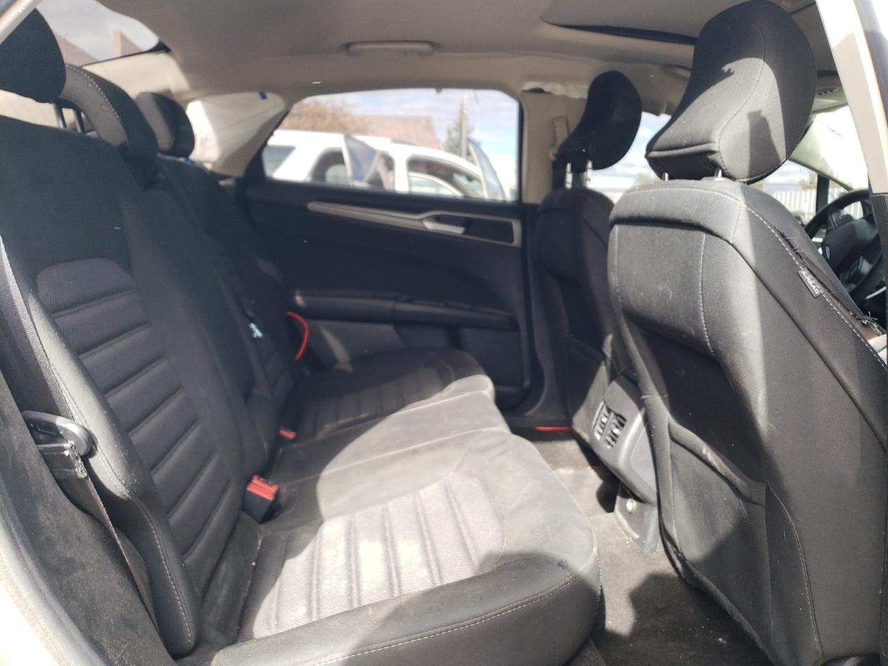 2017 Ford Fusion - Image 11