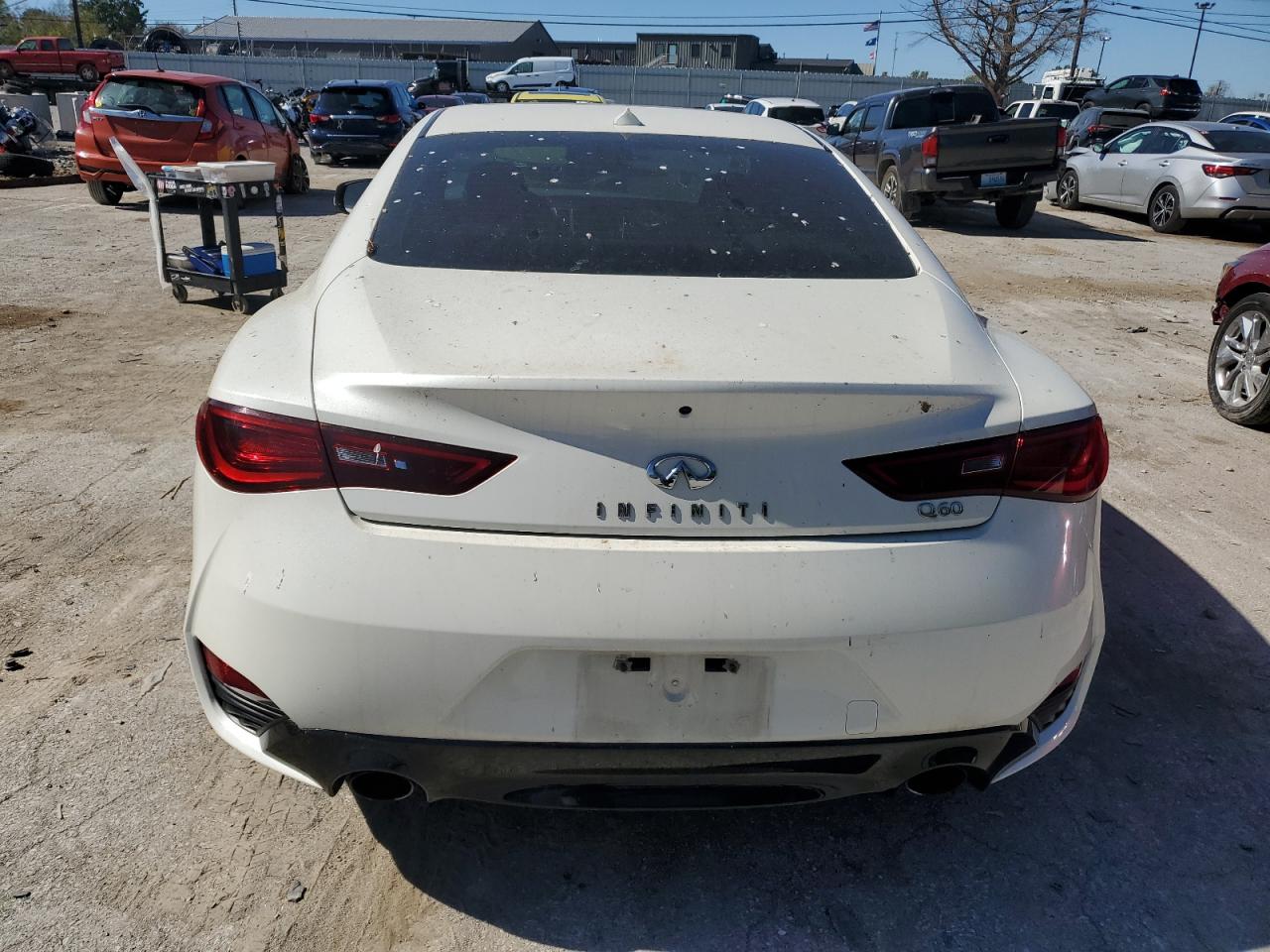 2018 Infiniti Q60 Luxe 300 VIN: JN1EV7EK0JM340319 Lot: 72844634