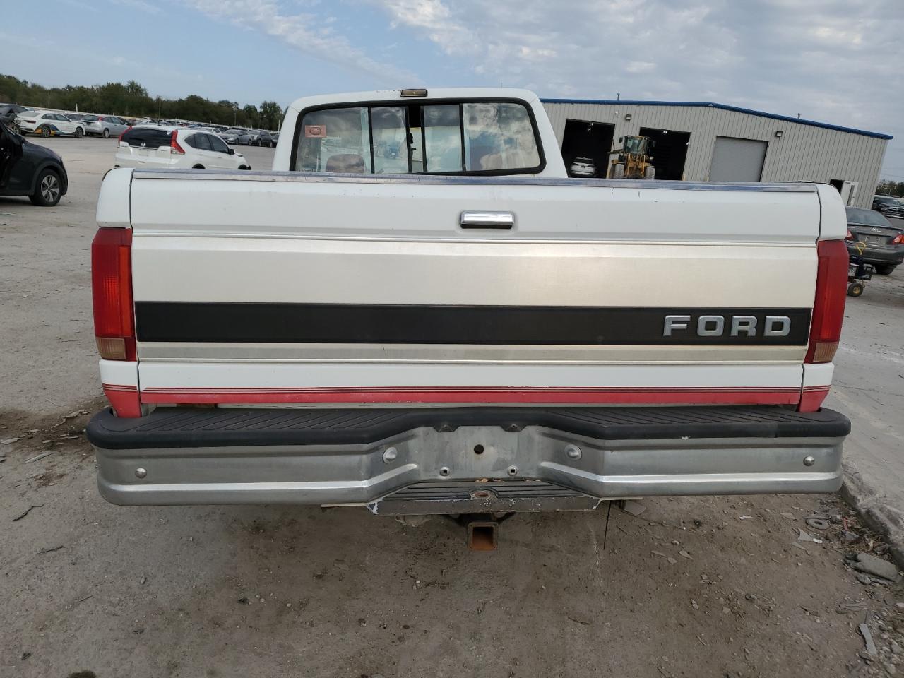 1992 Ford F150 VIN: 1FTEX15N5NKA30134 Lot: 76131814