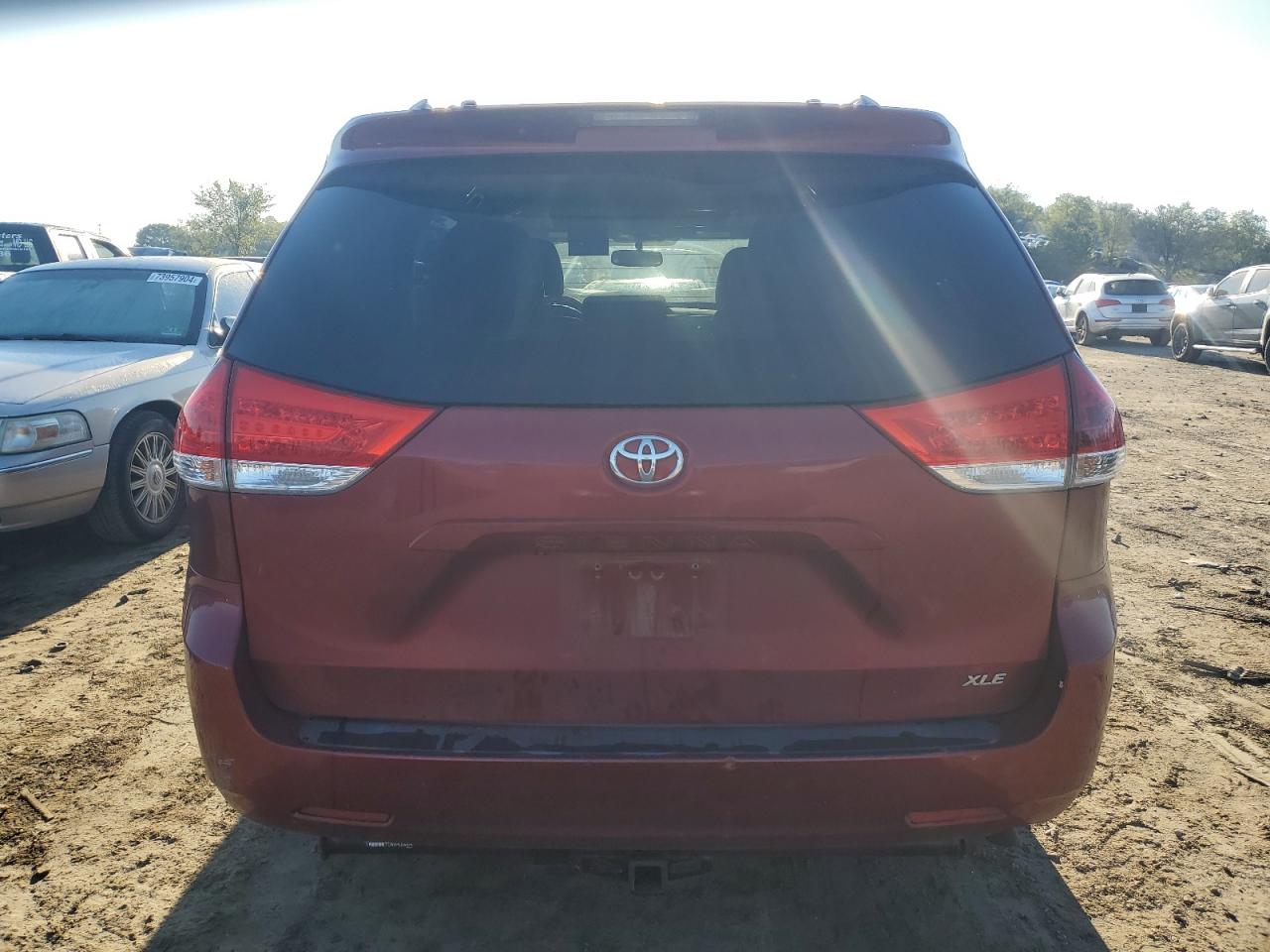 5TDYK3DC5ES414849 2014 Toyota Sienna Xle