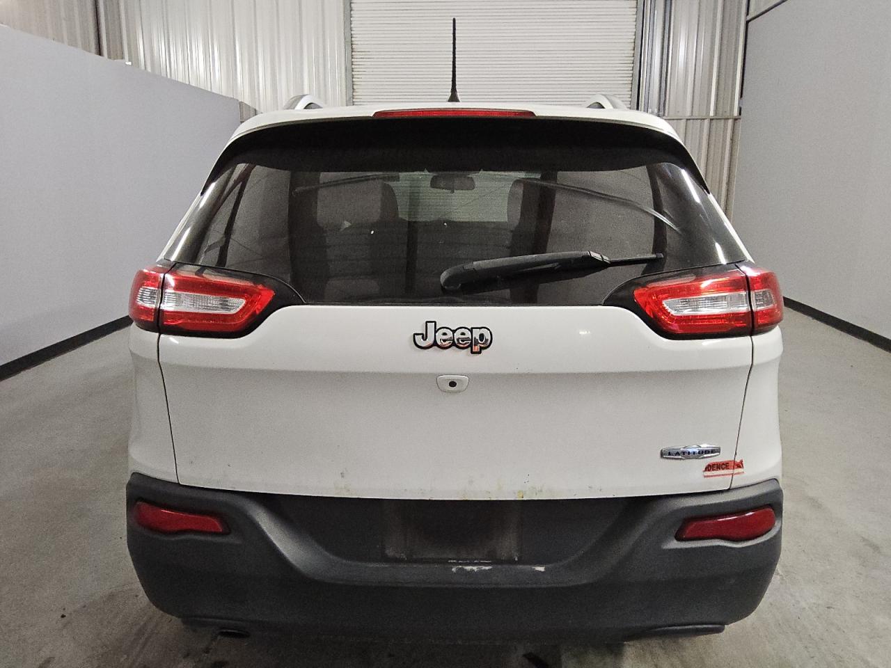 2017 Jeep Cherokee Latitude VIN: 1C4PJLCB9HW522760 Lot: 76571534