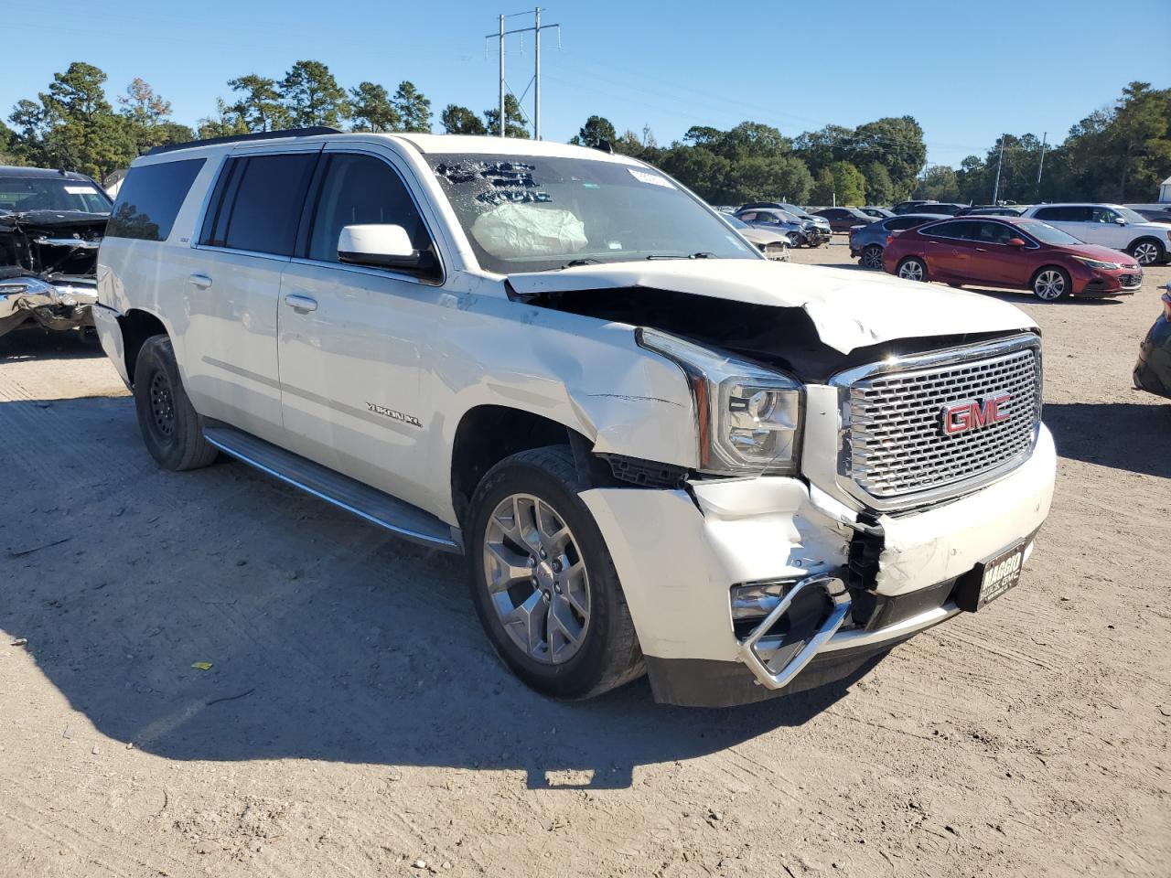 2015 GMC Yukon - Image 4