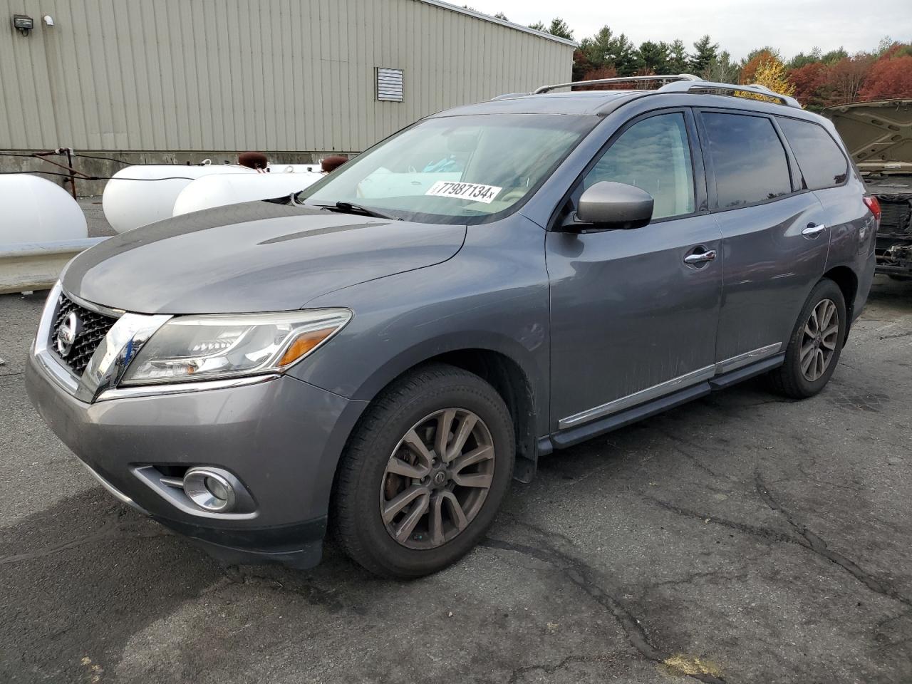 2015 Nissan Pathfinder - Image 1