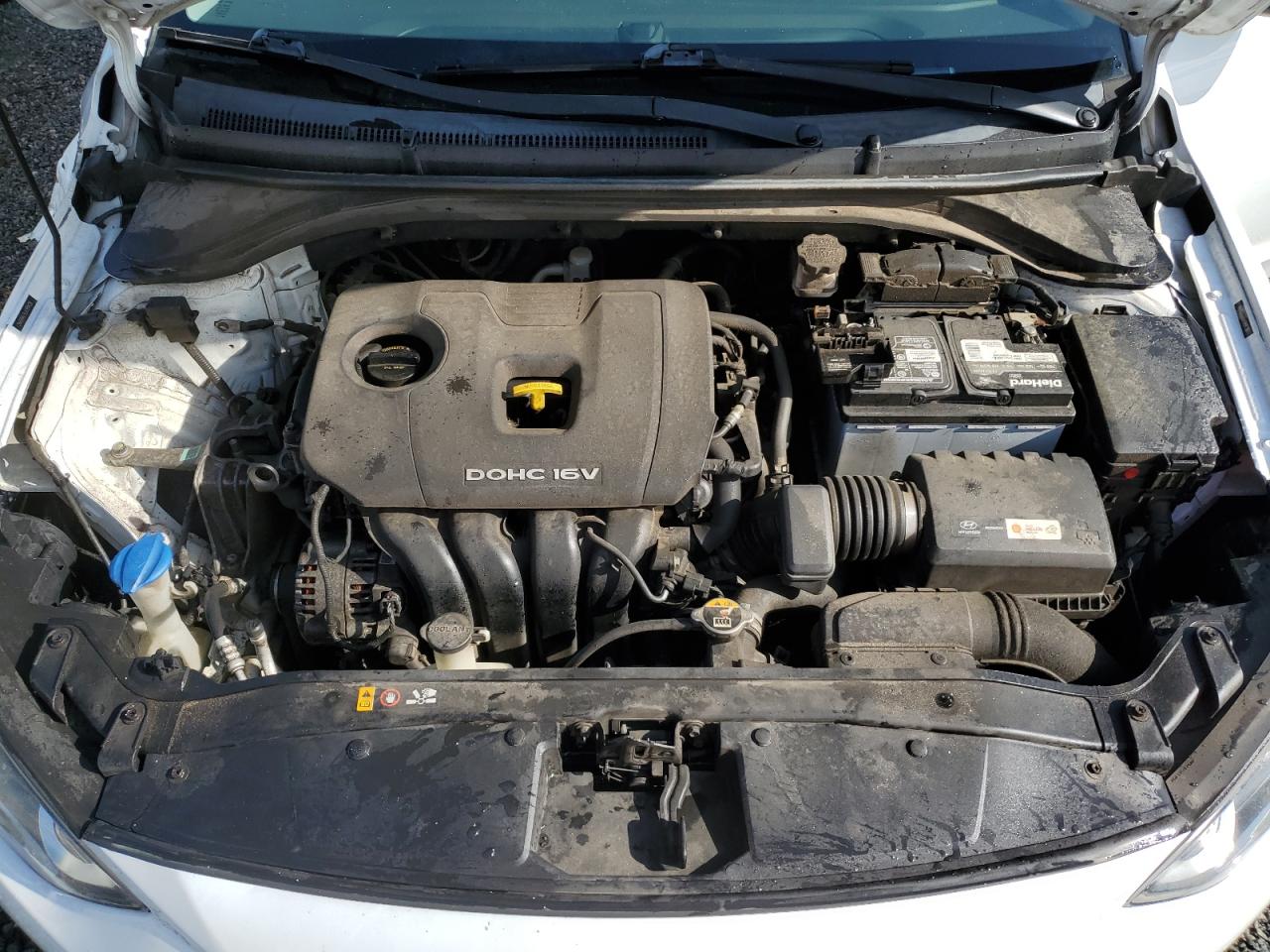 2018 Hyundai Elantra - Image 11