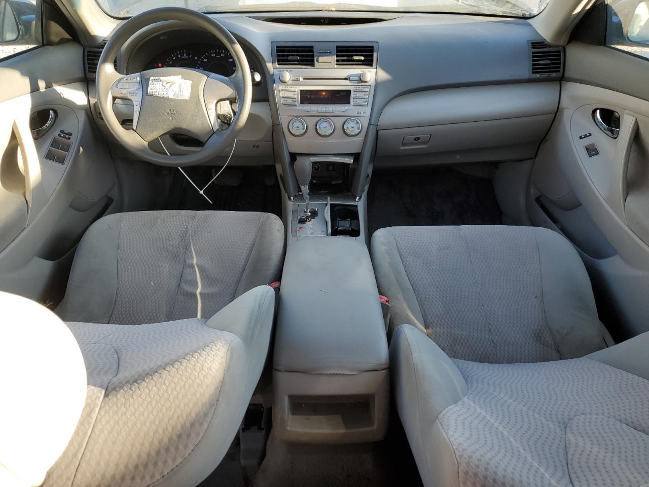 2011 Toyota Camry - Image 8