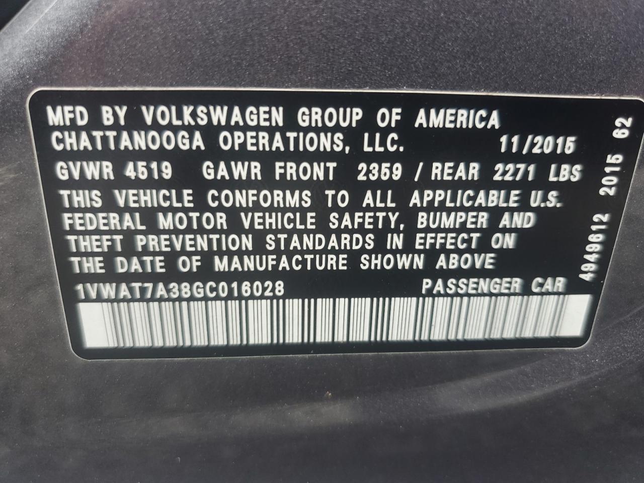 2016 Volkswagen Passat - Image 13