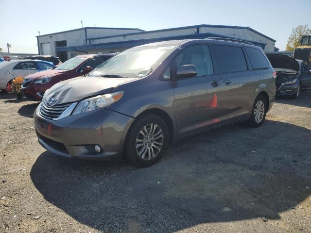 2013 Toyota Sienna Xle