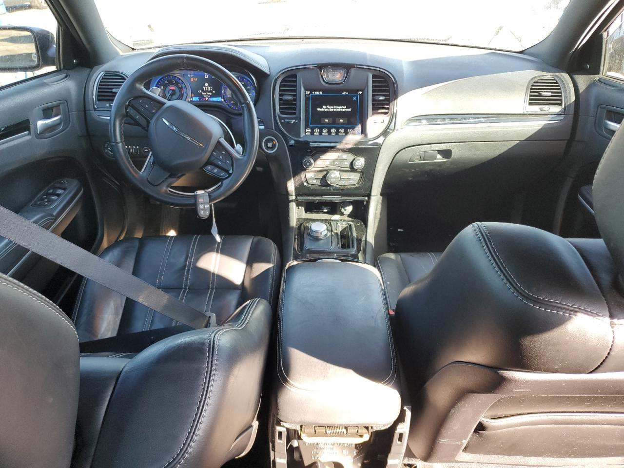 2018 Chrysler 300 - Image 8