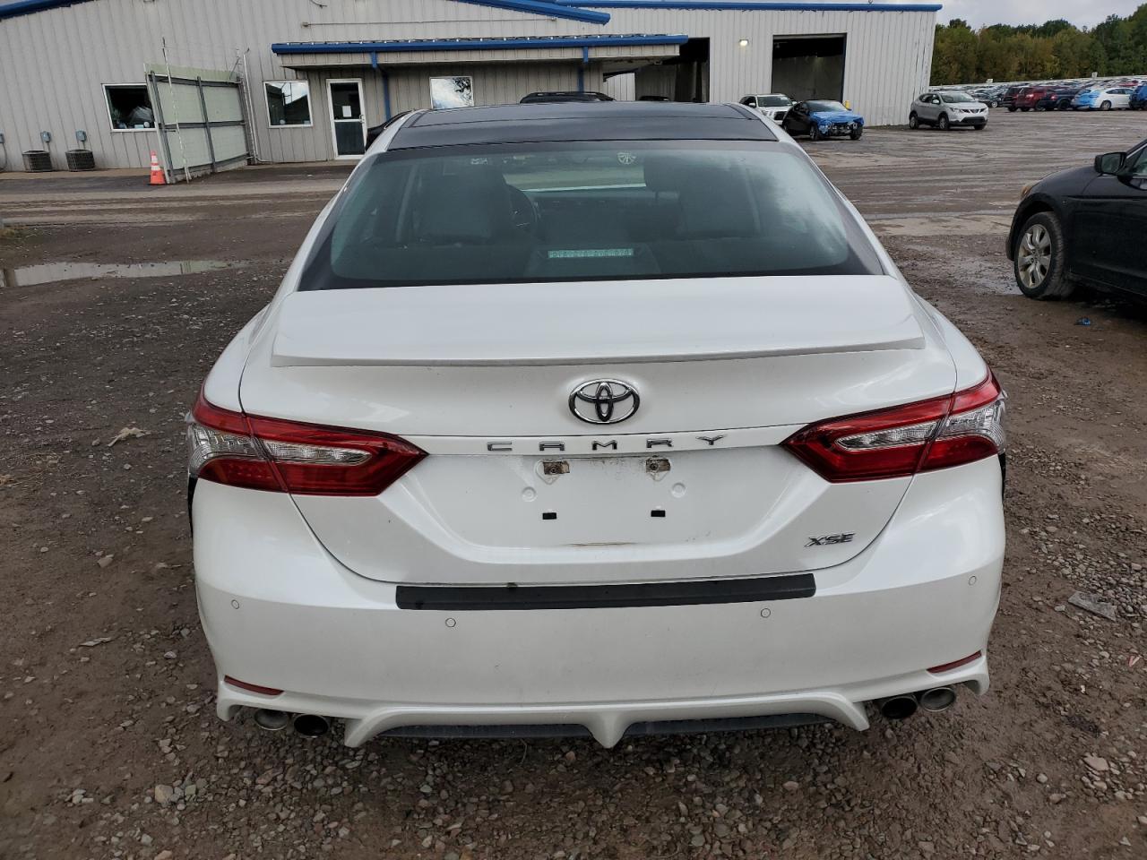 4T1B61HK2JU154072 2018 Toyota Camry Xse