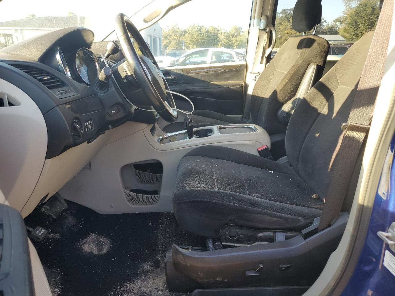 2013 Dodge Caravan - Image 7