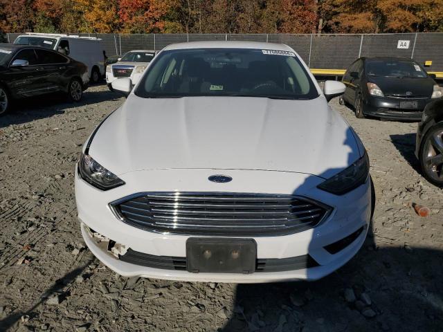  FORD FUSION 2017 Biały