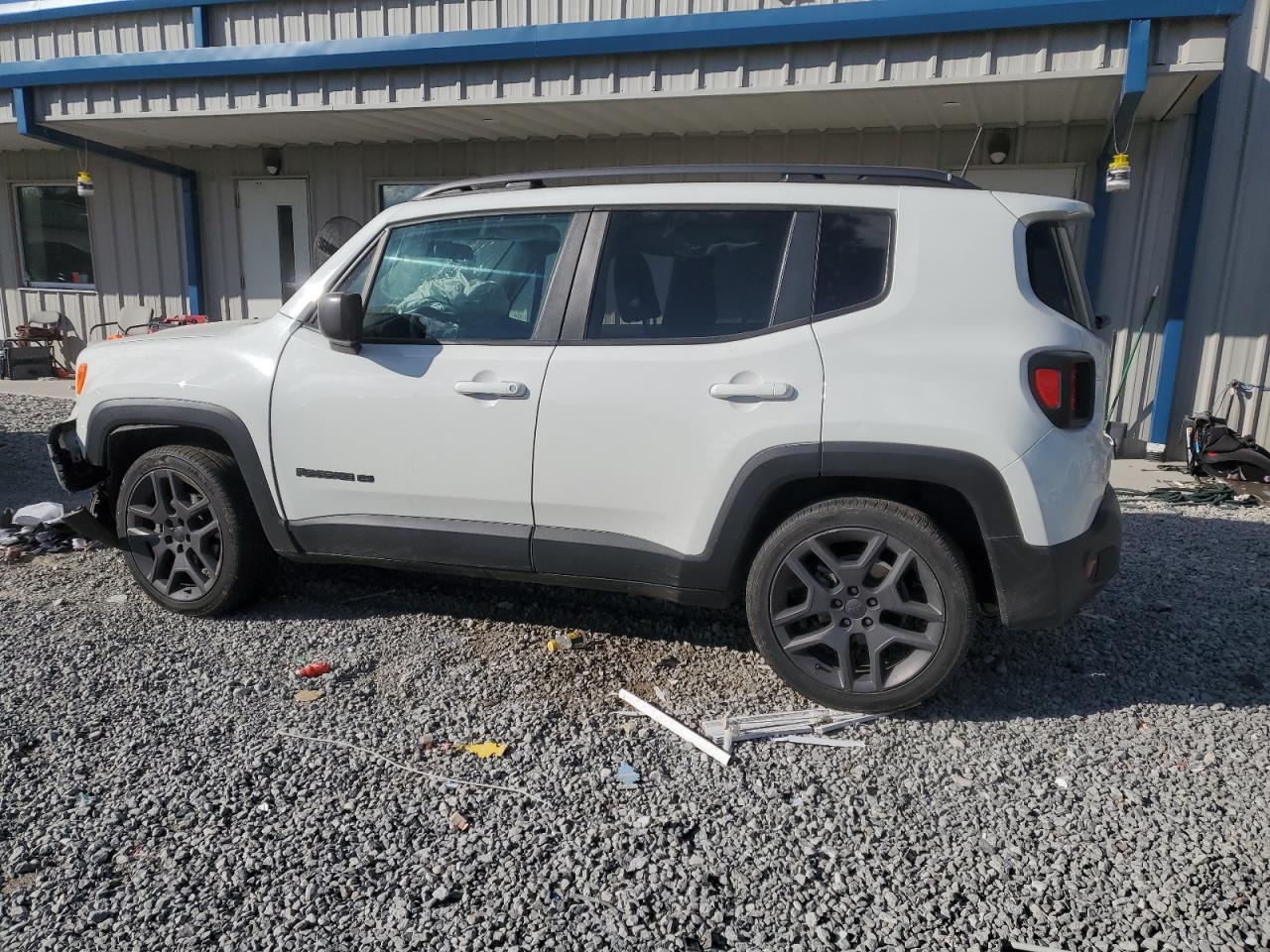 2021 Jeep Renegade - Image 2