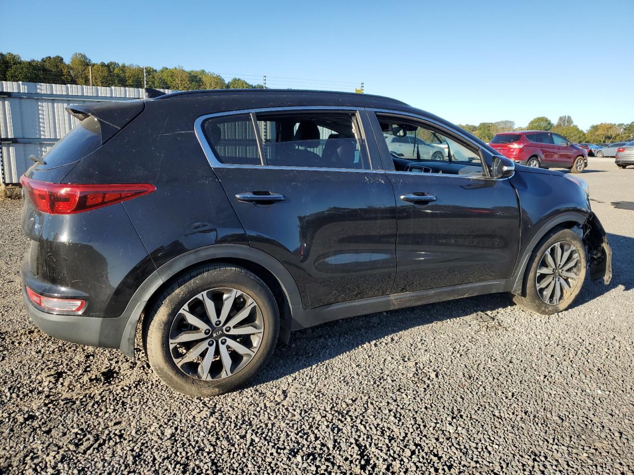 VIN KNDPN3AC0J7419596 2018 KIA SPORTAGE no.3