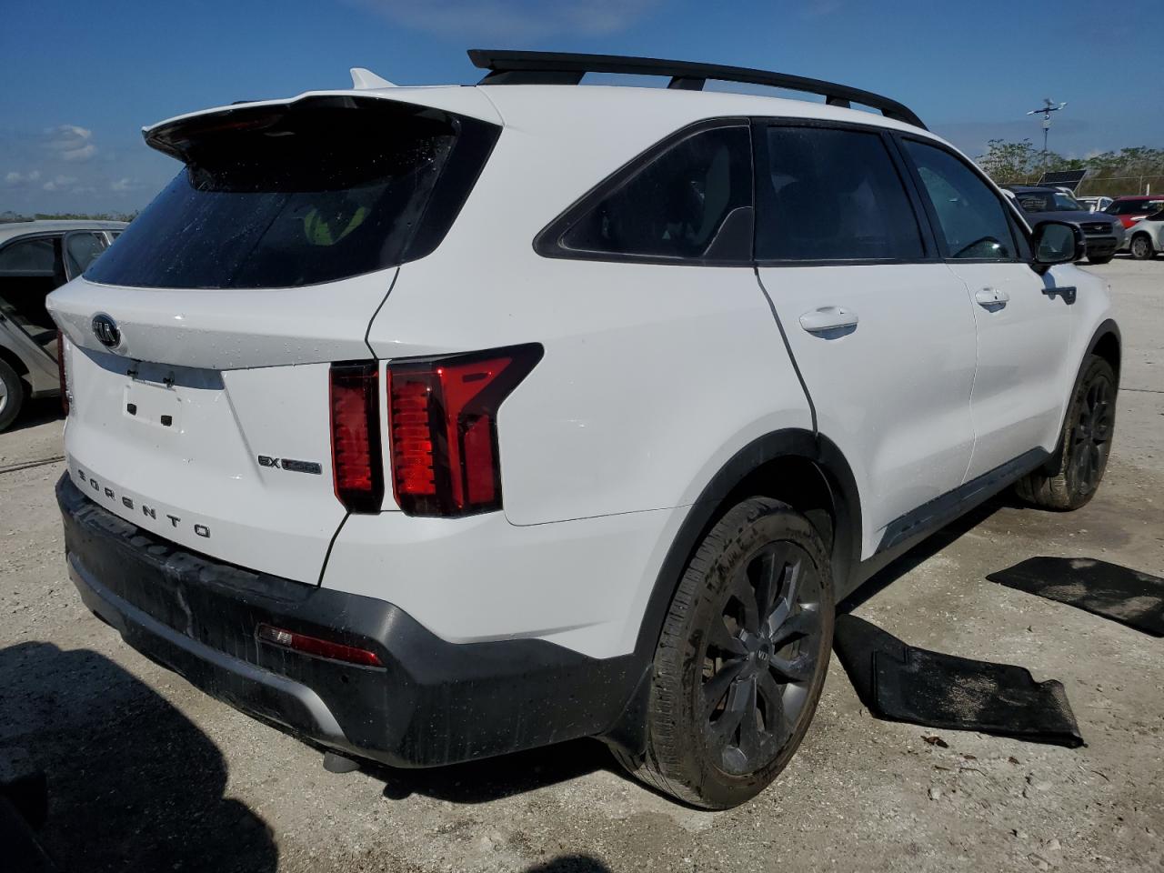 2021 Kia Sorento - Image 3