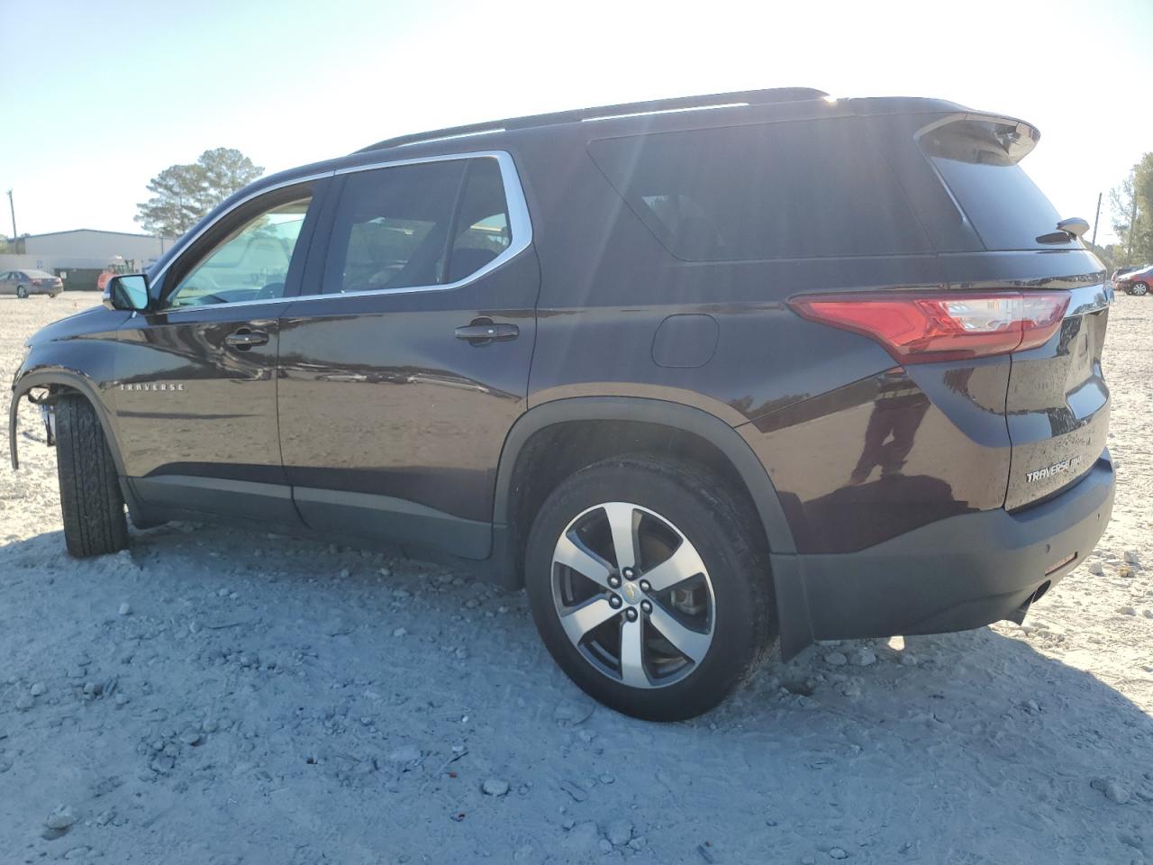 2020 Chevrolet Traverse - Image 2