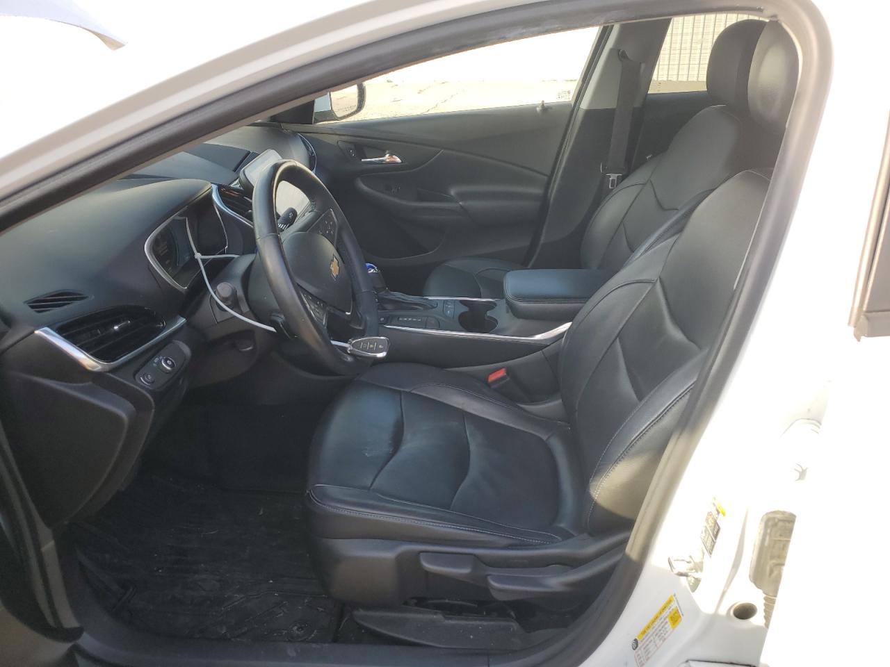 2017 Chevrolet Volt - Image 7