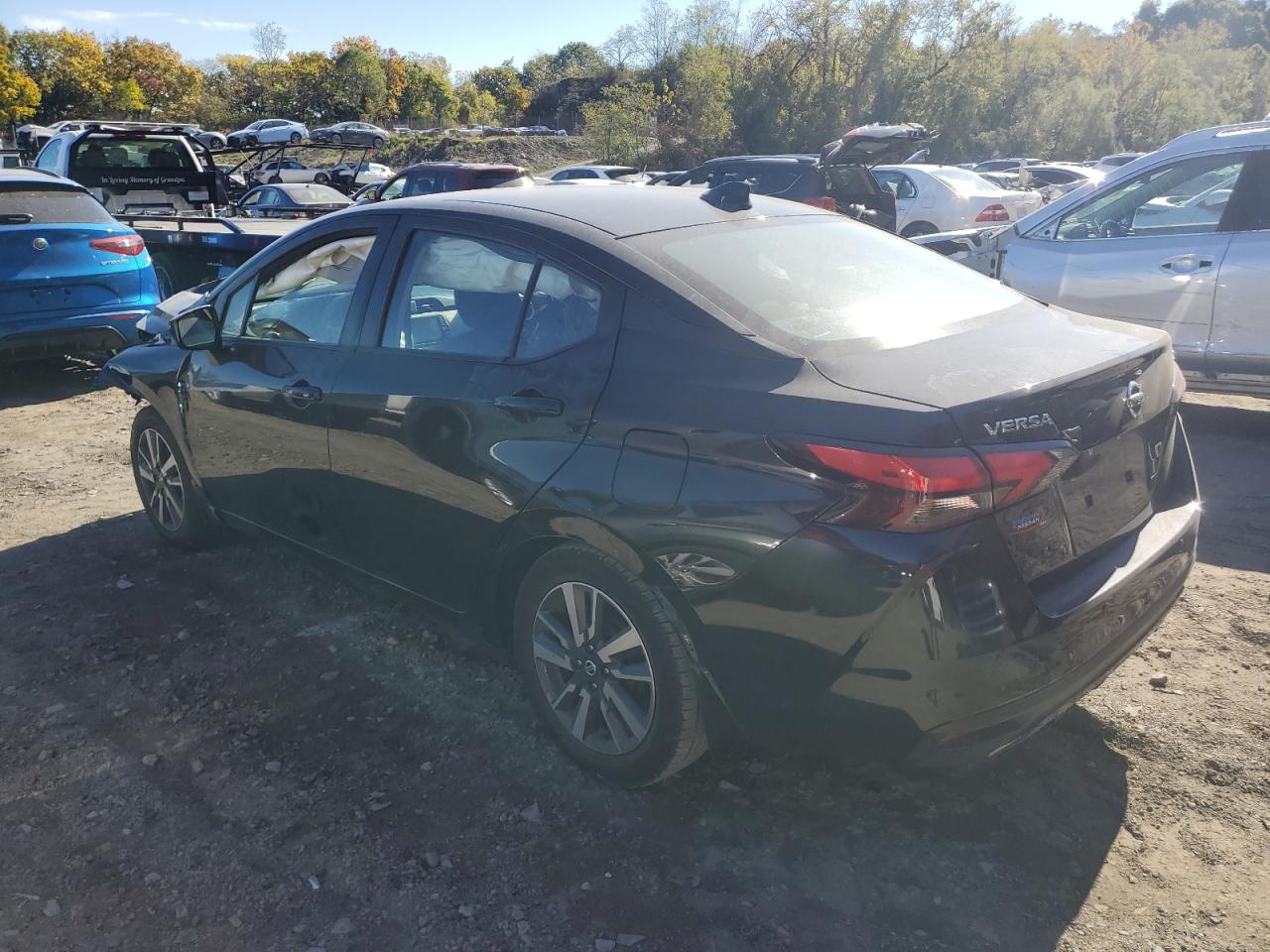 2020 Nissan Versa - Image 2