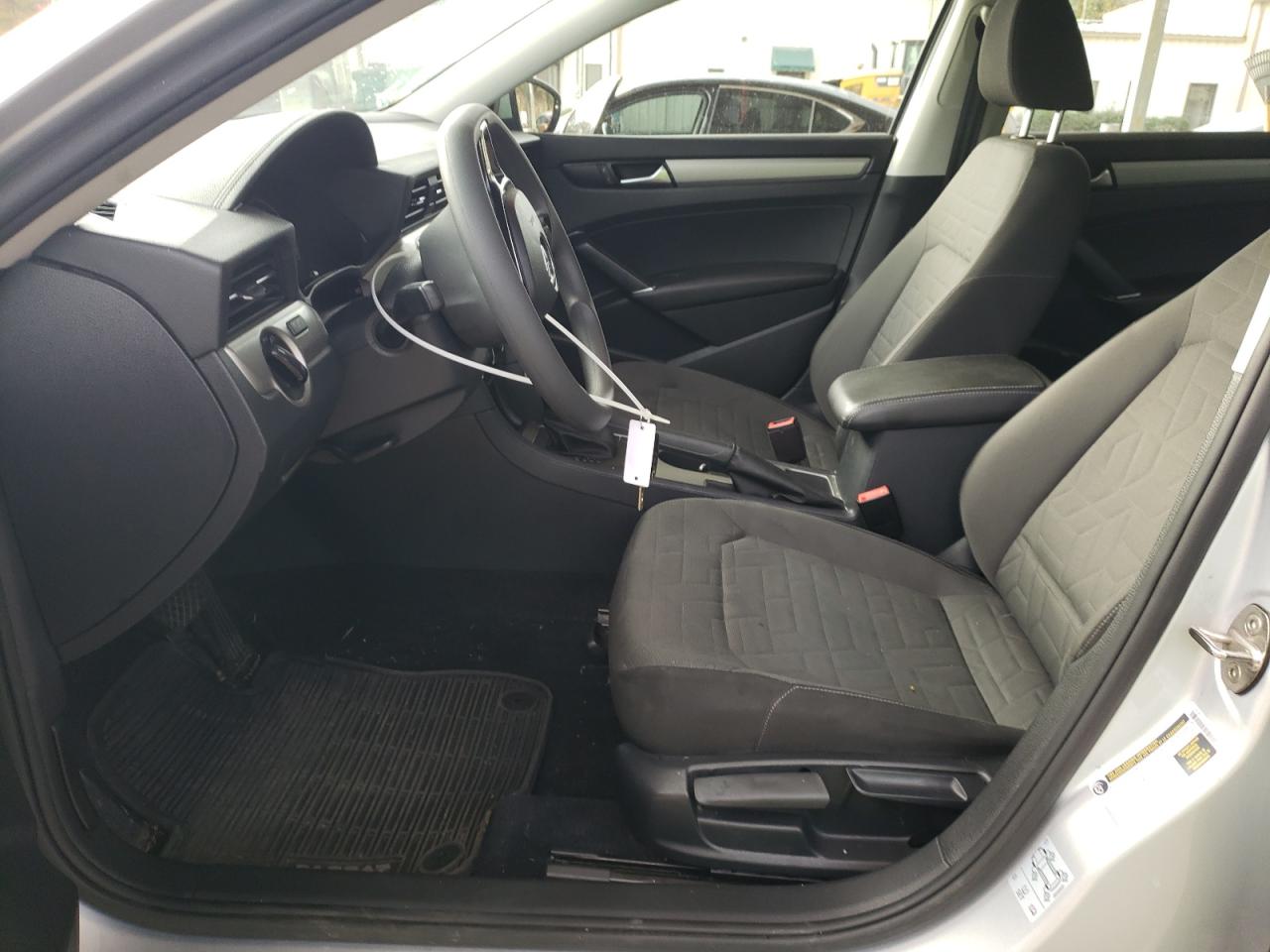 2020 Volkswagen Passat - Image 7