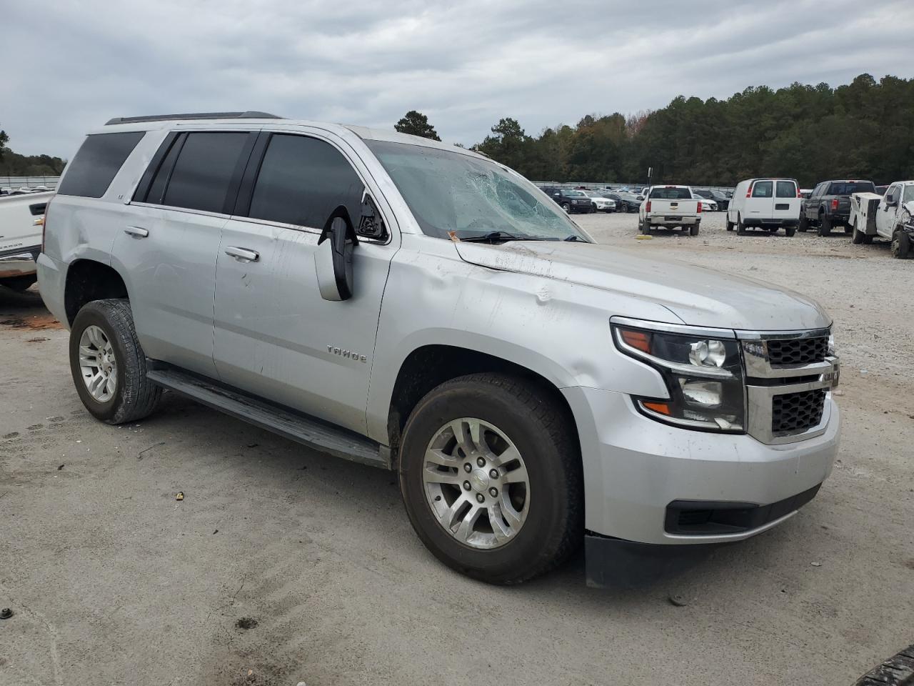 VIN 1GNSCBKC4GR281767 2016 CHEVROLET TAHOE no.4